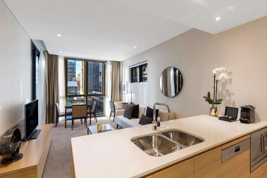 Skye Suites Sidney Oda fotoğraf A typical apartment interior